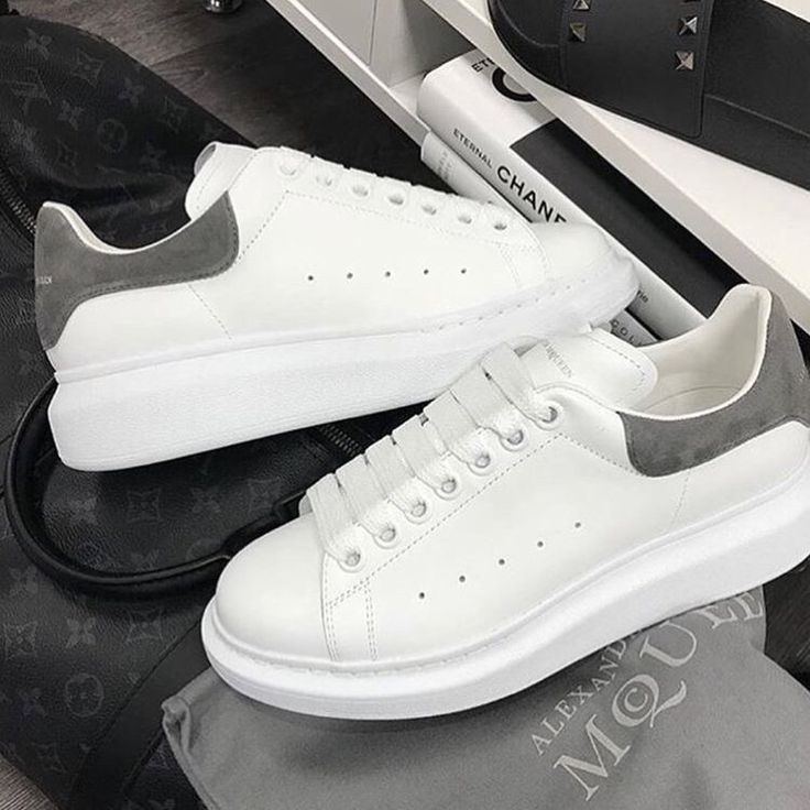 Alexander McQueen - BrandClothes